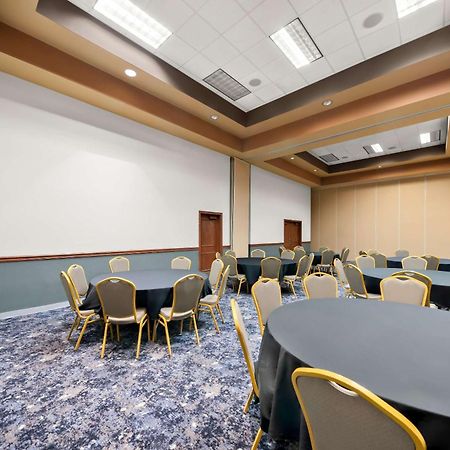 Suburban Studios, Kearney Extérieur photo