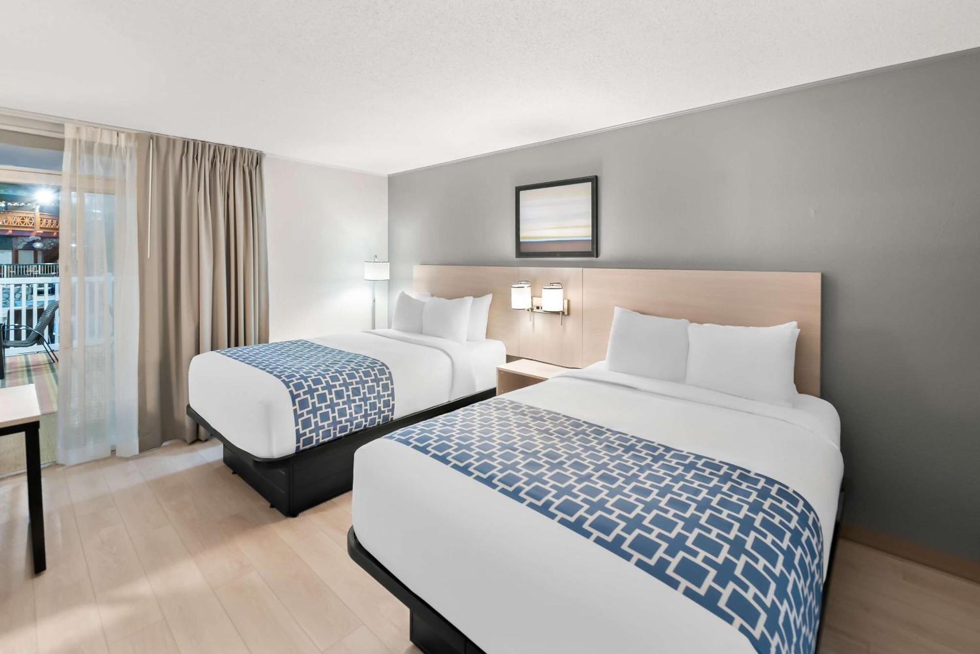 Suburban Studios, Kearney Extérieur photo