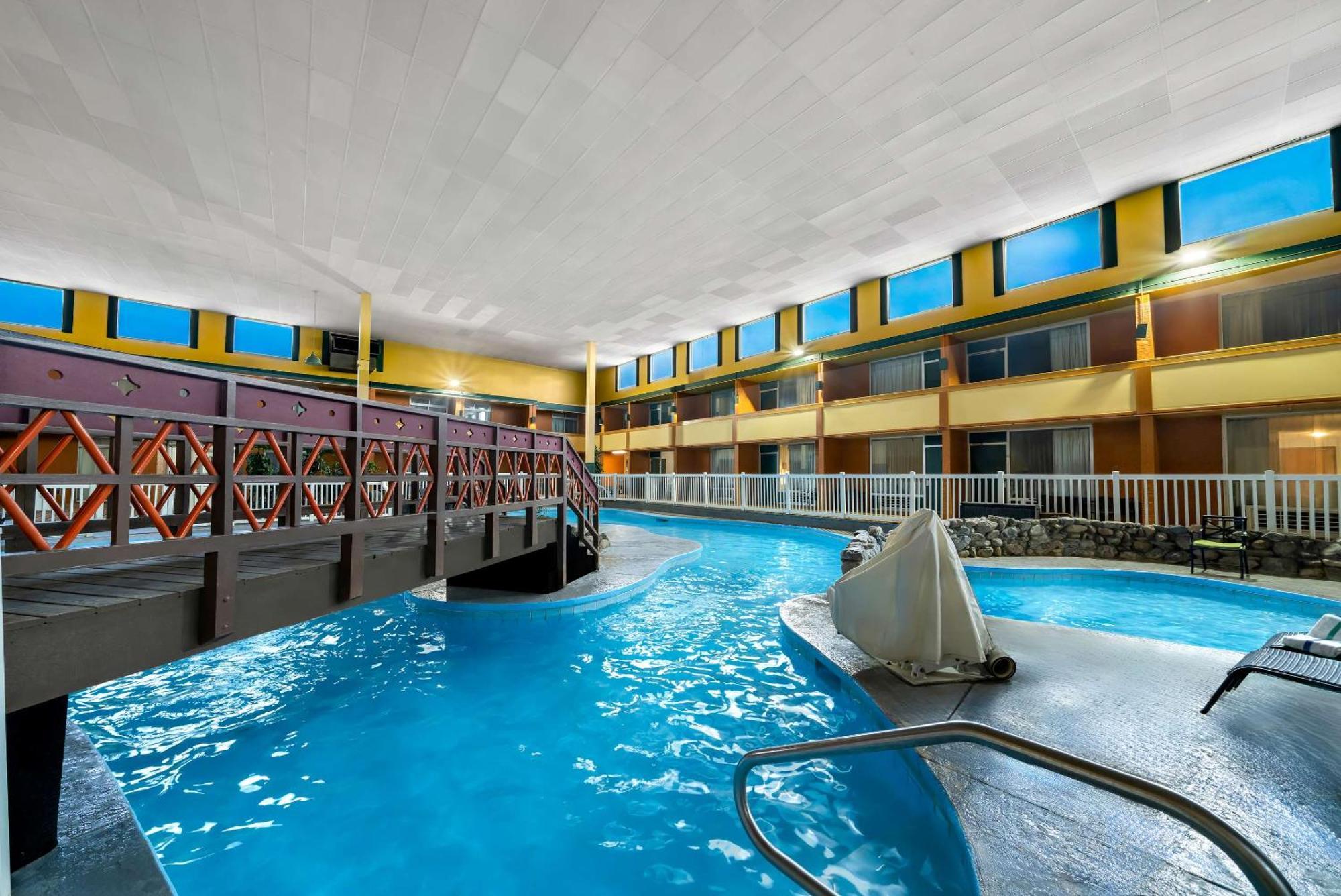 Suburban Studios, Kearney Extérieur photo