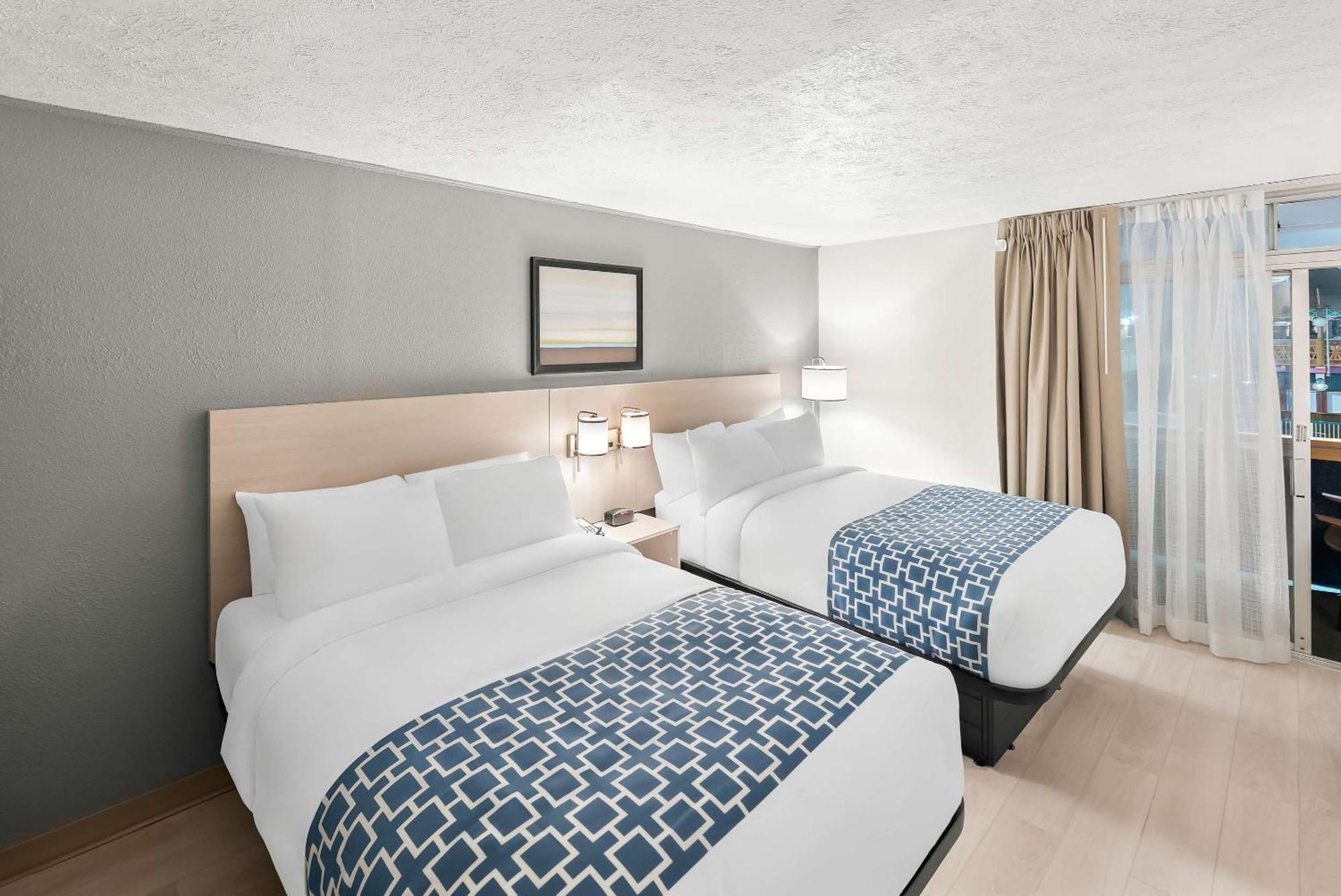 Suburban Studios, Kearney Extérieur photo
